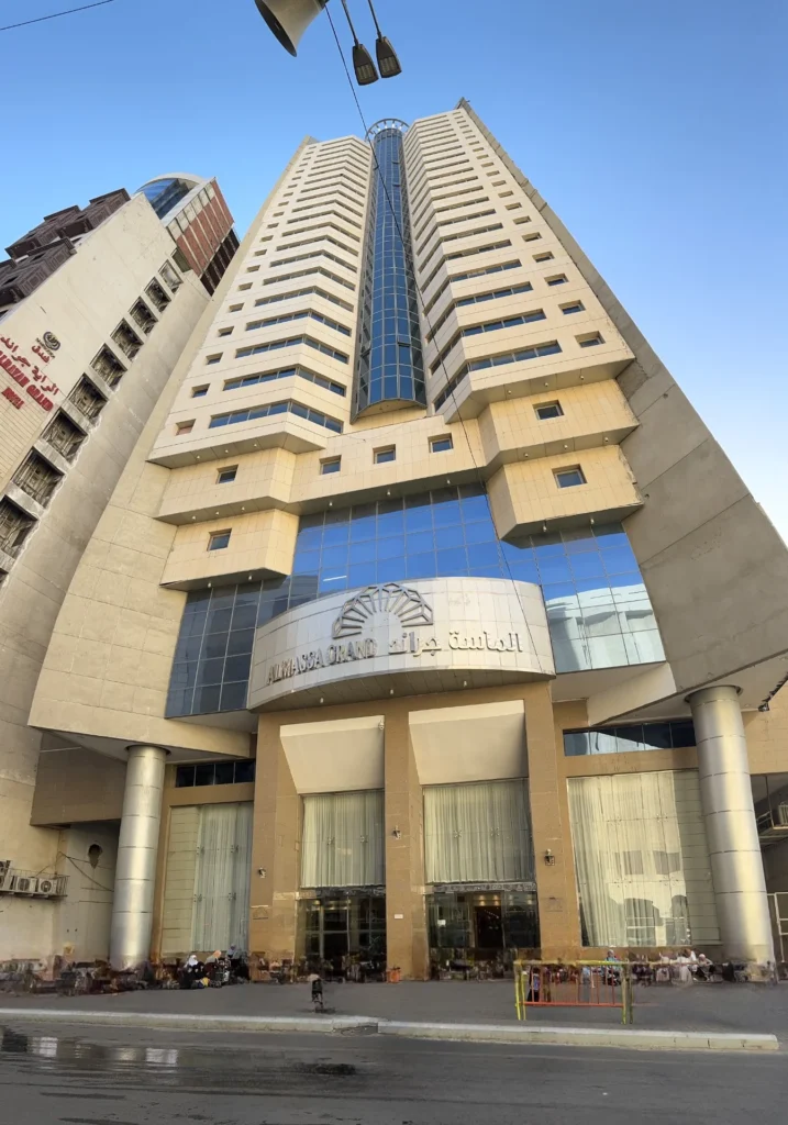 hotel grand al massa land arrangement